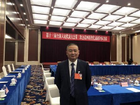 全国人大代表、开云kaiyun（中国）凌峰军品分厂加工中心班长