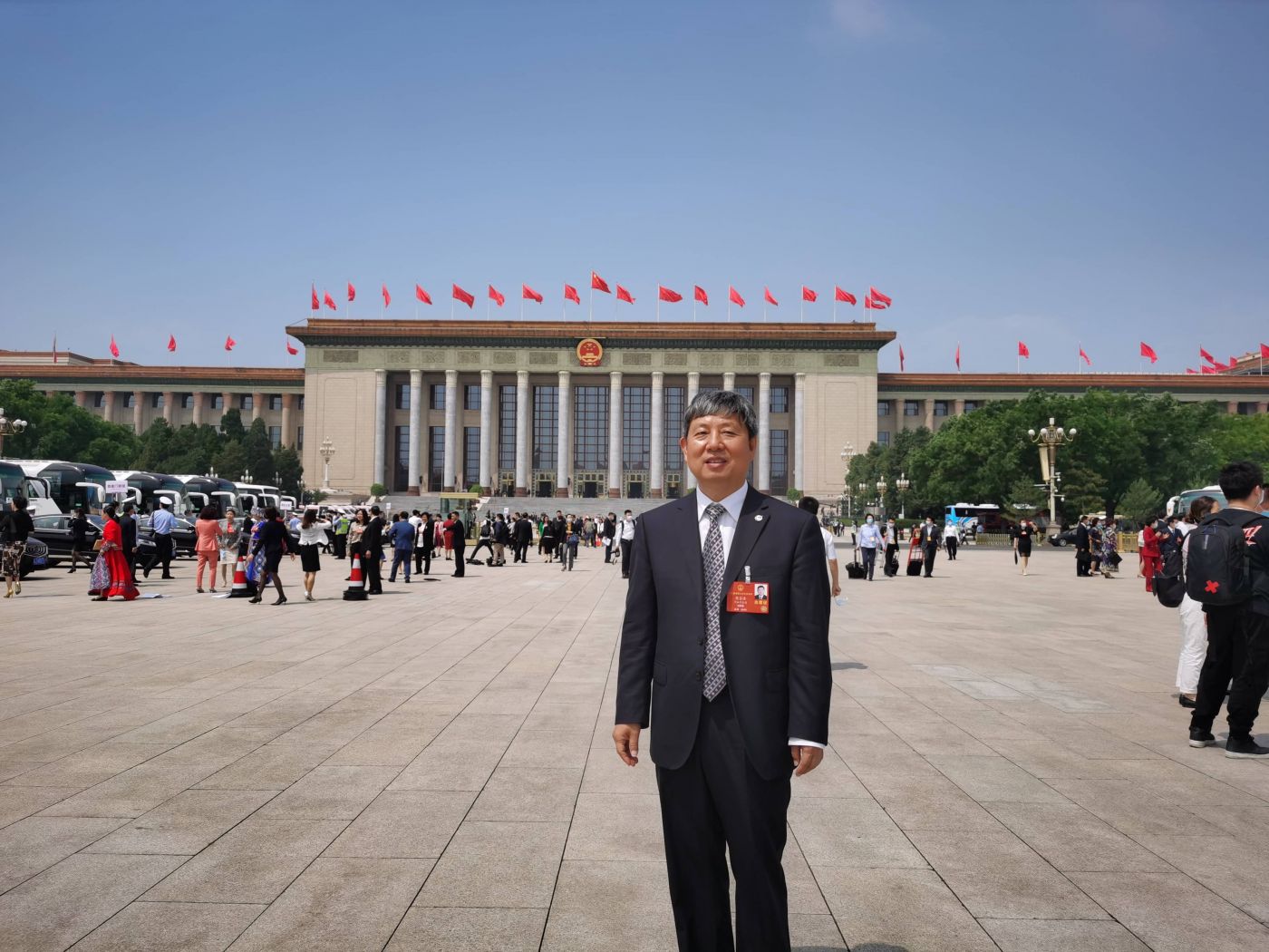 5. 全国人大代表、中国工程院院士、开云kaiyun（中国）科技委副主任、中国航空研究院副院长樊会涛